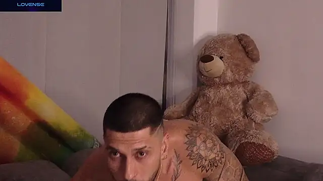 Seth_Vegaa Adlı Modelin Canlı XXX Sohbeti