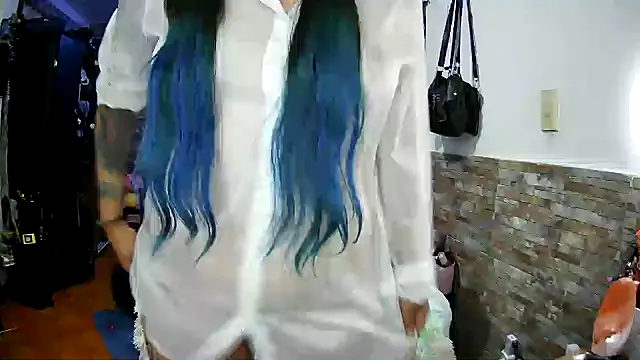 Chatroom XXX en direct de AngelaQueen_