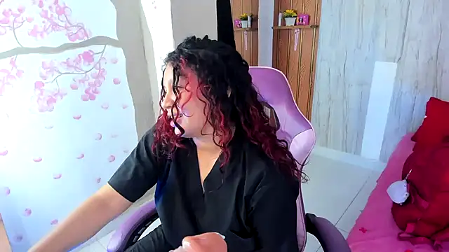 Онлайн чат XXX Emily_Coper18