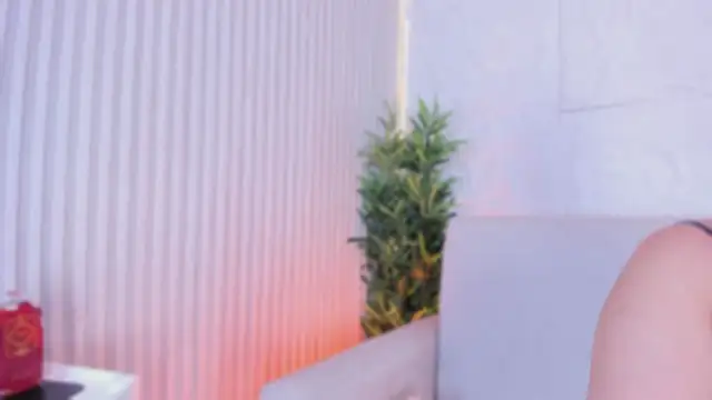Ali_Hamilton Live XXX-Chat