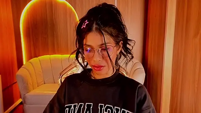 Alina_b_ 라이브 XXX 채팅