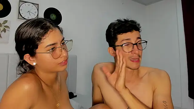 alanandtifany Adlı Modelin Canlı XXX Sohbeti