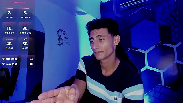 MaxiimoRomano_ Live XXX-chat