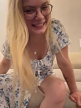 Chat XXX en directo de Tommy_Hilficker