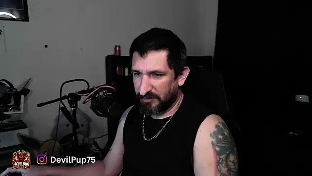 Czat XXX na żywo – DevilPup75_