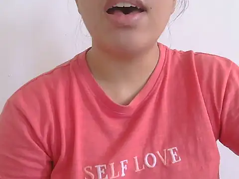 צ'אט XXX בשידור חי של ChubbyButty