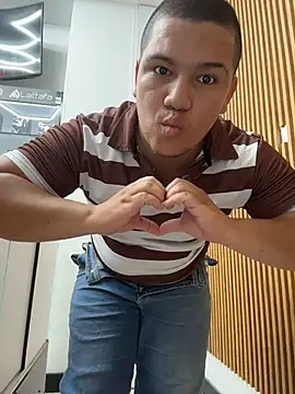 Patricio_02's Live XXX Chat
