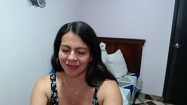 camilavargas_'s Live XXX Chat