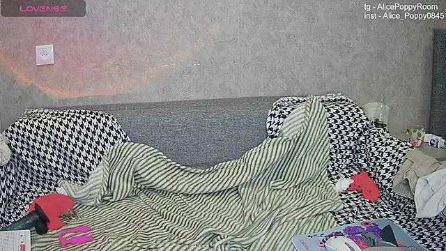 Agatha_Poppy's Webcam Show