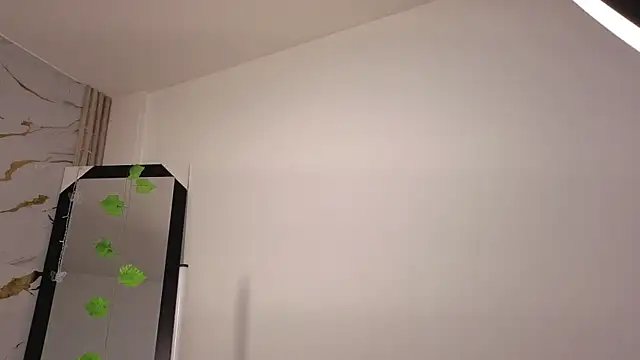 Iam_Issaa_ Live XXX-Chat