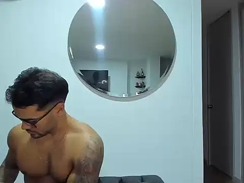 Živý XXX chat Alexander_Martines