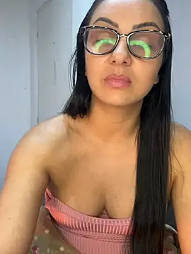 Show de bbzinharosa na webcam