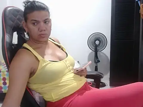 Adriana_0312 élő XXX-chatje