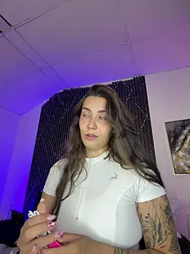 צ'אט XXX בשידור חי של Bonnie_Rider