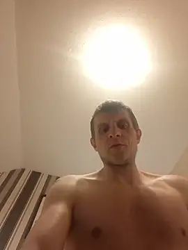 BigDmaskedn Live XXX chat