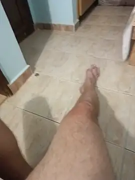 kenzzzz: διαδικτυακό σόου στην κάμερα