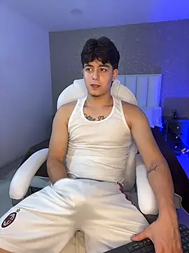 MaxCruz_'s Live XXX Chat