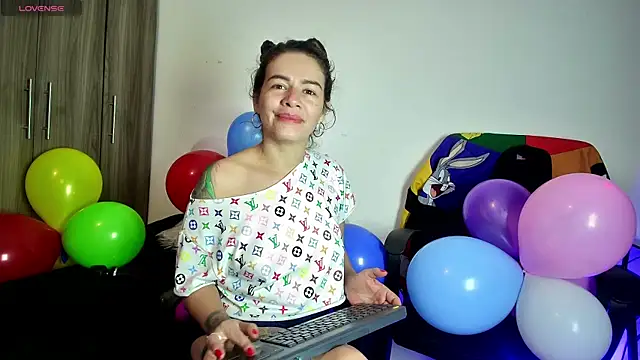 oriana_thomson01 现场XXX聊天