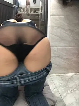 Chat +18 de Writhing_First ao vivo