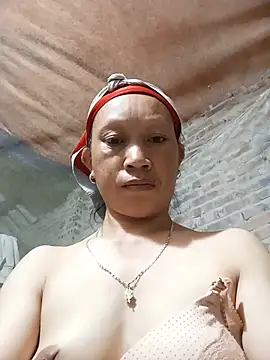 Heli_pusy 现场XXX聊天
