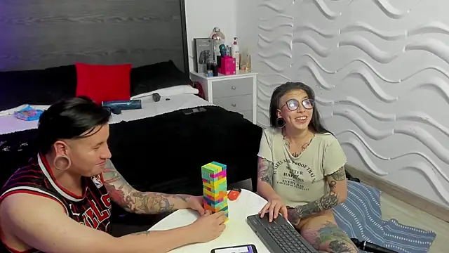inkedsinners_のライブXXXチャット