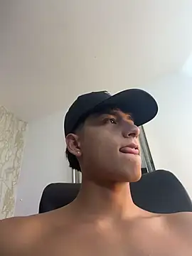 Lander_Cruz's Live XXX Chat