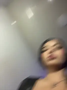 honeyluxe_ live XXX chat