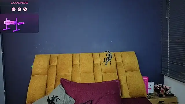Chat +18 de KendraaSimons ao vivo