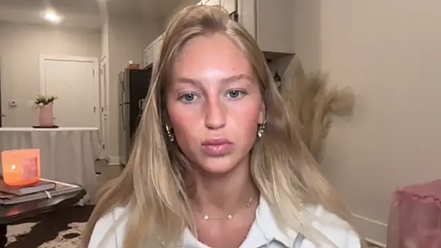 caseyyyhere Live XXX Chat