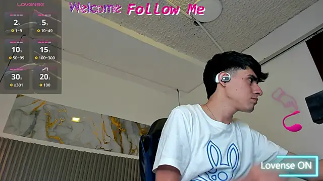 Chat +18 de Dyla_n18 ao vivo