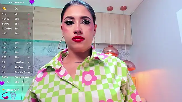 DarlyHooper__'s Live XXX Chat