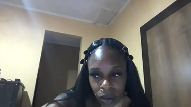 XXX chat uživo modela Jasmine_FullsShine