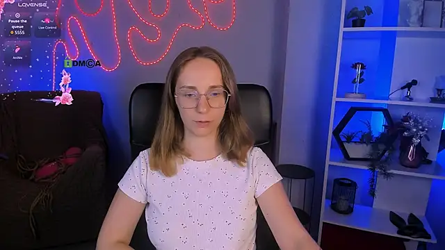 Онлайн чат XXX evalora_vei