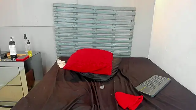 Thomas_Woolf Live XXX Chat