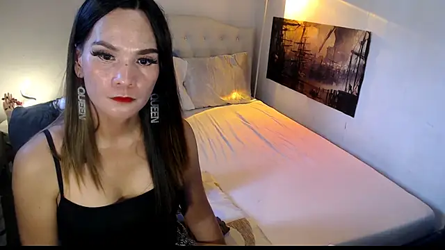 Živý XXX chat NinaDOM4CUM