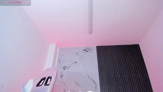 Chloemuaak's Live XXX Chat
