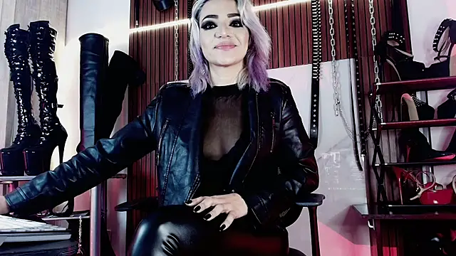 missdarklady Chat XXX live