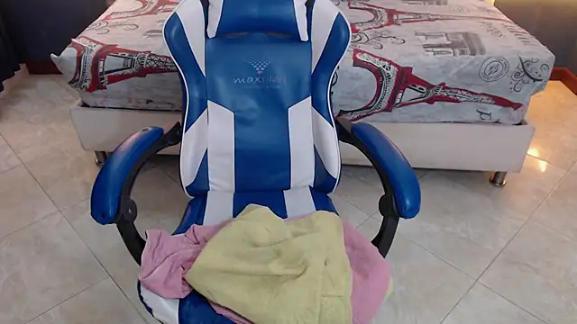 katiusca_rm élő XXX-chatje