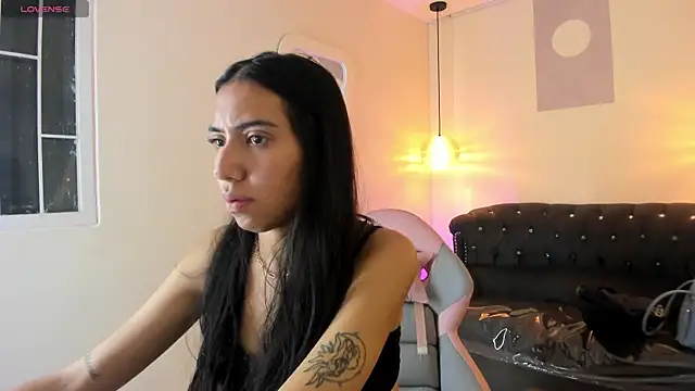 Nicole_jade élő XXX-chatje