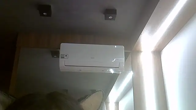 Show de SkinnyKitten na webcam