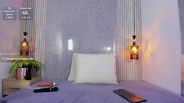 Chat +18 de Samantha_Skyy ao vivo
