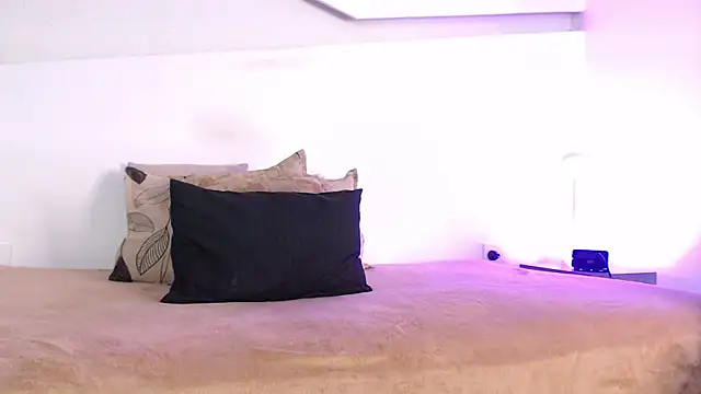SmoothAlpha_ Adlı Modelin Canlı XXX Sohbeti