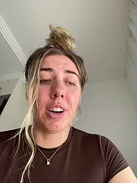 Aussielulu's Live XXX Chat