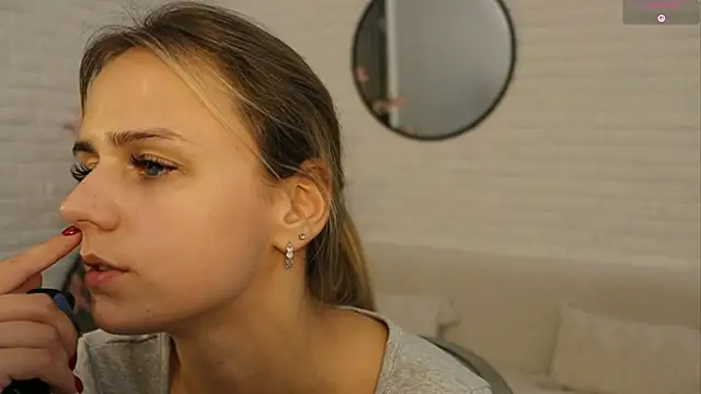 Wendy_D0ll's Webcam Show