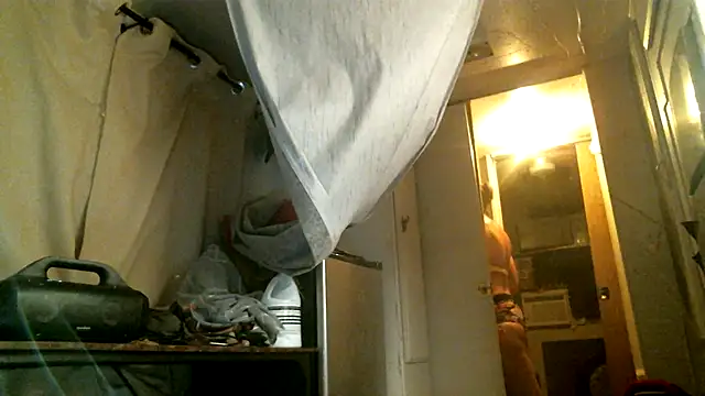 SexyB214 Adlı Modelin Canlı XXX Sohbeti
