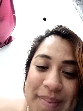Chatroom XXX en direct de Arya_Gomez