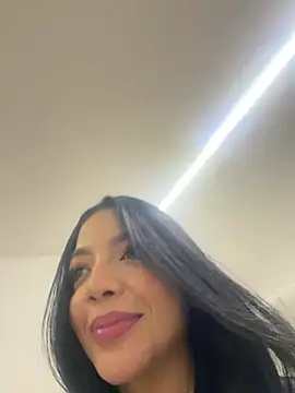 Chat XXX en directo de sarah_hiill