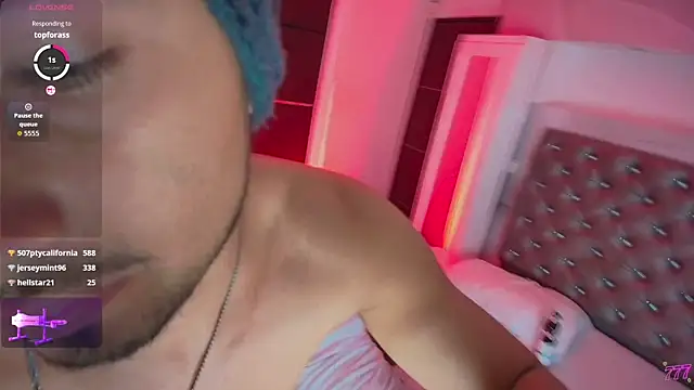 Chat XXX en directo de Valentiinoss