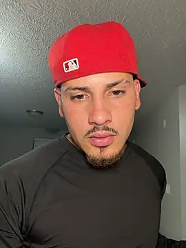 MrBadBoyX élő XXX-chatje