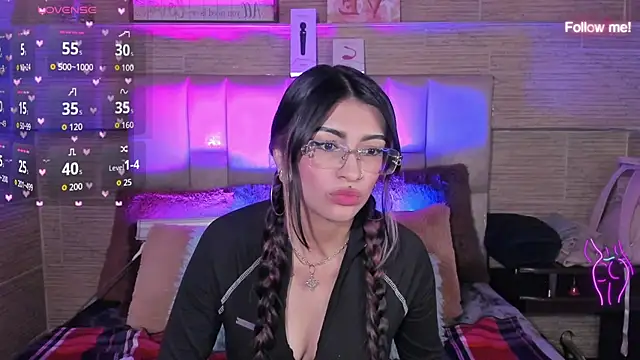 mia_devine_ live XXX chat